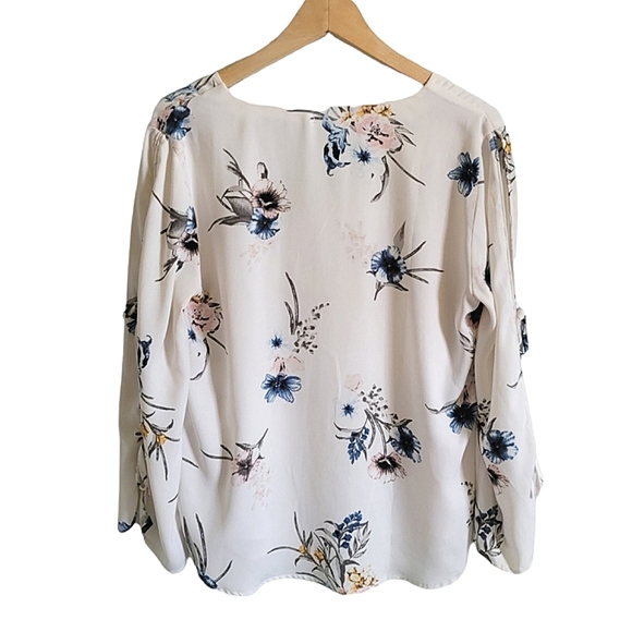 Dynamite Floral Tie-Sleeve Blouse Cream White Size Large - Picture 3 of 5